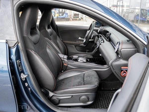 Седан Mercedes-benz CLA-класс 2019 года, 2550000 рублей, Краснодар