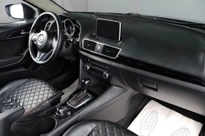 Хетчбэк Mazda 3 2013 года, 1099000 рублей, Тюмень