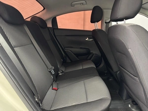 Седан Kia Rio 2019 года, 1295000 рублей, Красноярск