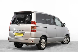 Минивэн Toyota Noah 2000 года, 1089000 рублей, Барнаул