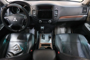 Внедорожник Mitsubishi Pajero 2007 года, 1799000 рублей, Омск