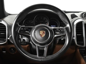 Внедорожник Porsche Cayenne 2017 года, 4212000 рублей, Казань