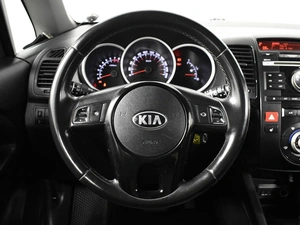 Минивэн Kia Venga 2013 года, 799900 рублей, Казань