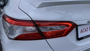 Седан Toyota Camry 2019 года, 2845000 рублей, Солонцы