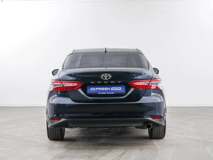 Седан Toyota Camry 2018 года, 2734444 рублей, Москва