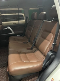 Внедорожник Toyota Land Cruiser 2018 года, 8600000 рублей, Красноярск