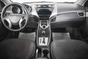 Седан Hyundai Avante 2011 года, 1049000 рублей, Кемерово