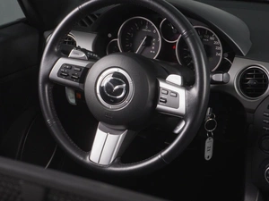 Кабриолет Mazda MX-5 2012 года, 2927000 рублей, Красный Пахарь