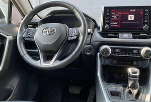 Внедорожник Toyota RAV4 2021 года, 3770000 рублей, Солонцы