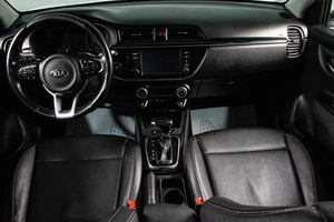 Седан Kia Rio 2018 года, 1279000 рублей, Сургут