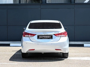 Седан Hyundai Avante 2011 года, 899000 рублей, Кирилловка