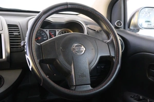 Хетчбэк Nissan Note 2006 года, 649000 рублей, Омск