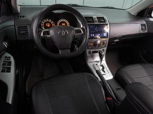 Седан Toyota Corolla 2011 года, 1199000 рублей, Воронеж