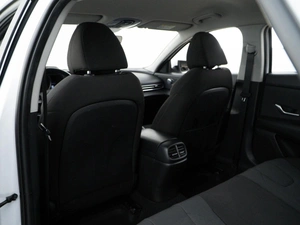 Седан Hyundai Elantra 2021 года, 1927077 рублей, Москва