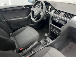 Лифтбек Skoda Rapid 2018 года, 1219000 рублей, Абакан