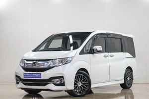 Минивэн Honda Stepwgn Spada 2015 года, 1969000 рублей, Новокузнецк