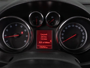 Хетчбэк Opel Astra 2011 года, 669000 рублей, Тюмень