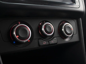 Седан Volkswagen Polo 2014 года, 860000 рублей, Омск