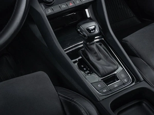 Внедорожник Skoda Karoq 2021 года, 2399000 рублей, Нижний Новгород