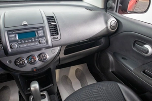 Хетчбэк Nissan Note 2012 года, 1189000 рублей, Барнаул