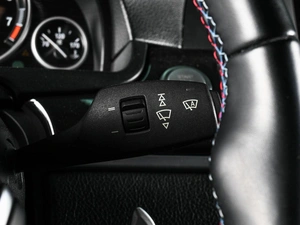 Седан BMW 5 серия 2012 года, 1699000 рублей, Аксай