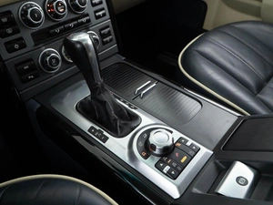 Внедорожник Land Rover Range Rover 2008 года, 1527077 рублей, Москва