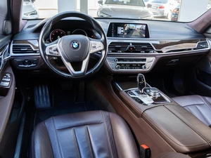 Седан BMW 7 серия 2016 года, 3190000 рублей, Волгоград