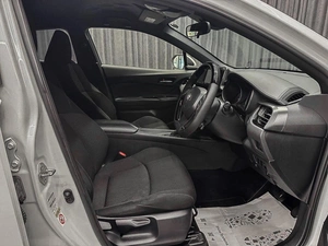 Внедорожник Toyota C-HR 2019 года, 1699000 рублей, Красноярск