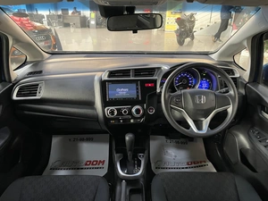 Хетчбэк Honda Fit 2013 года, 1197000 рублей, Солонцы