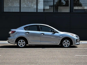 Седан Mazda 3 2012 года, 918070 рублей, Кирилловка