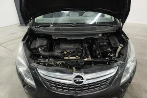 Минивэн Opel Zafira 2013 года, 1000000 рублей, Курск