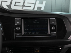 Седан Volkswagen Jetta 2021 года, 1949000 рублей, Аксай