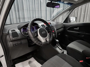 Минивэн Kia Venga 2011 года, 780000 рублей, Красноярск