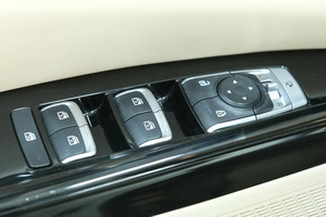 Минивэн Kia Carnival 2021 года, 4359000 рублей, Омск