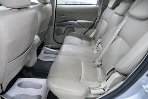 Внедорожник Mitsubishi Outlander 2008 года, 1139000 рублей, Омск