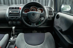 Хетчбэк Honda Fit 2003 года, 527000 рублей, Красноярск