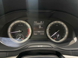 Внедорожник Skoda Karoq 2021 года, 2290000 рублей, Красноярск