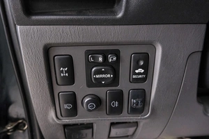 Пикап Toyota Hilux 2013 года, 2299000 рублей, Красноярск