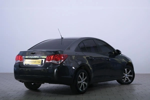 Седан Chevrolet Cruze 2013 года, 679000 рублей, Омск