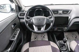 Седан Kia Rio 2012 года, 849000 рублей, Красноярск