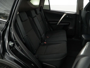 Внедорожник Toyota RAV4 2018 года, 2559050 рублей, Москва