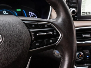 Внедорожник Hyundai Santa Fe 2018 года, 2560000 рублей, Краснодар