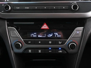 Седан Hyundai Elantra 2017 года, 1649000 рублей, Аксай