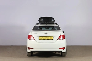 Седан Hyundai Solaris 2016 года, 679000 рублей, Новосибирск