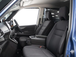 Минивэн Nissan Serena 2018 года, 1930000 рублей, Омск