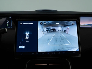 Внедорожник Avatr 11 2023 года, 5099055 рублей, Москва