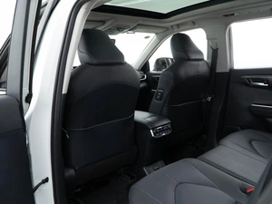 Внедорожник Toyota Highlander 2026 года, 5567434 рублей, Москва