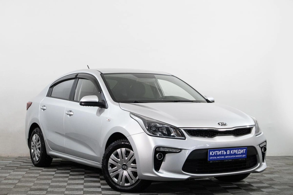 Седан Kia Rio 2018 года, 1319000 рублей, Сургут