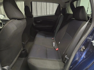 Хетчбэк Toyota Vitz 2018 года, 1089000 рублей, Красноярск