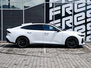 Лифтбек Changan UNI-V 2024 года, 2630000 рублей, Краснодар